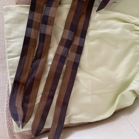 BURBERRY THE UP PUMP SIZE 40.5 BIRCH BROWN. - Picture 11 of 13